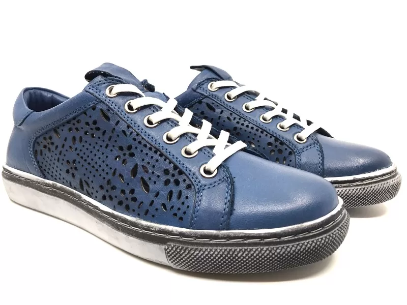 Γυναικεία Sneakers  0829641-274 Δερμάτινα Τρυπητά Μπλε με λευκά κορδόνια