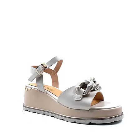 /images/uploads/1598/thumb_k-11111-beige-leather-gynaikeia-platforma-belloccio.gr-keys.webp