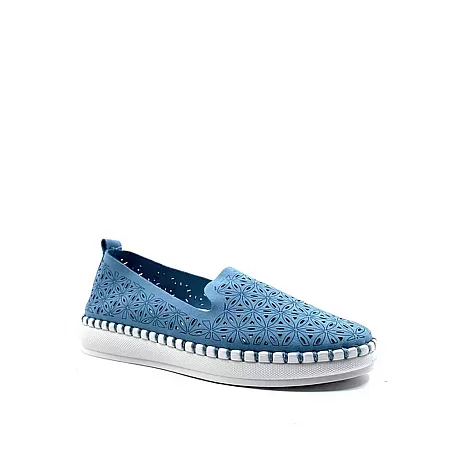 /images/uploads/1634/thumb_belloccio.gr-jeans-aog28357-gynaikeia-amarpies-loafers.webp