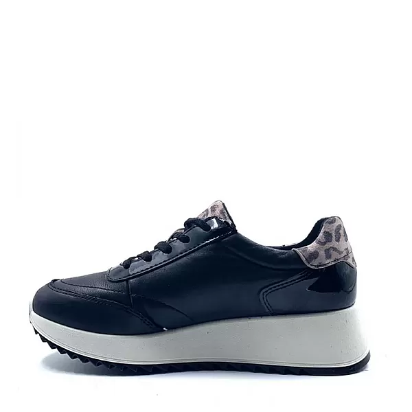 images/uploads/1739/thumb_leather-gynaikeia-sneakers-imac-belloccio.gr.webp