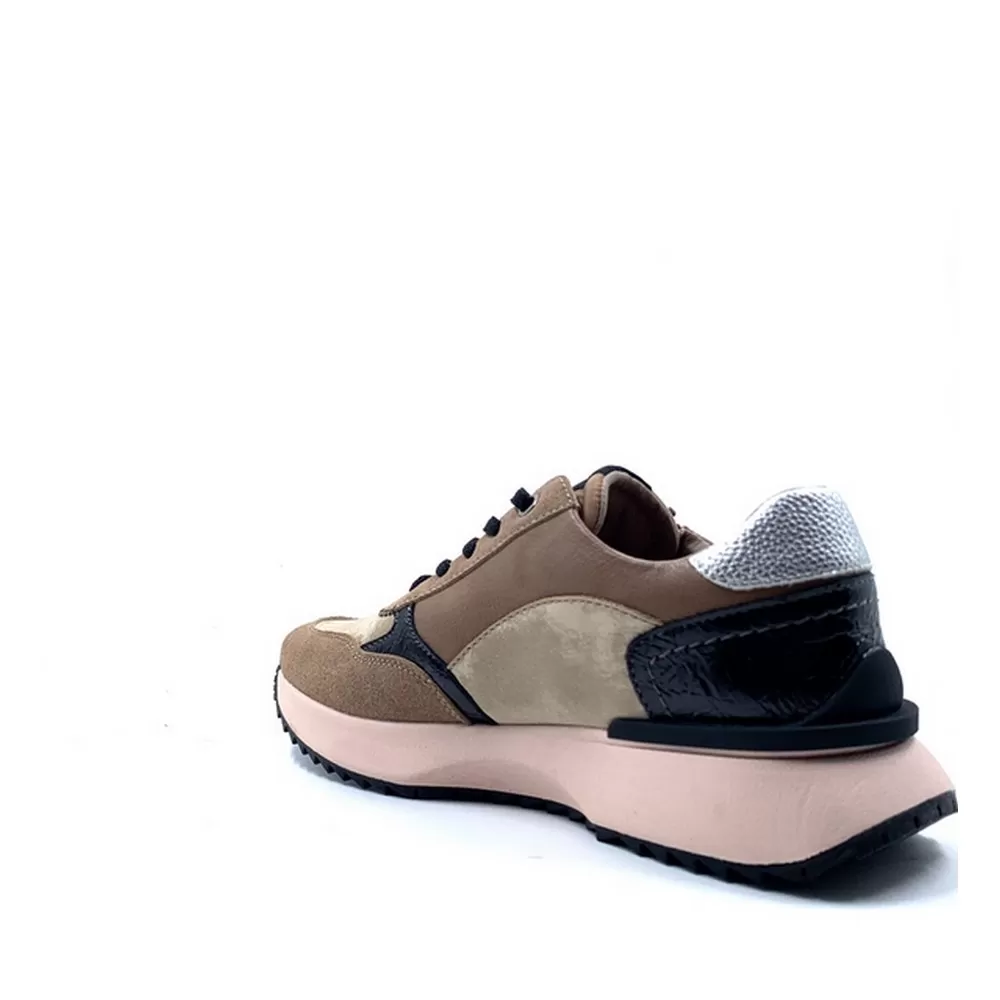 Γυναικεία Δερμάτινα Sneakers 25E825 σε Πούρο Χρωματισμό με Nude σόλα Taupe